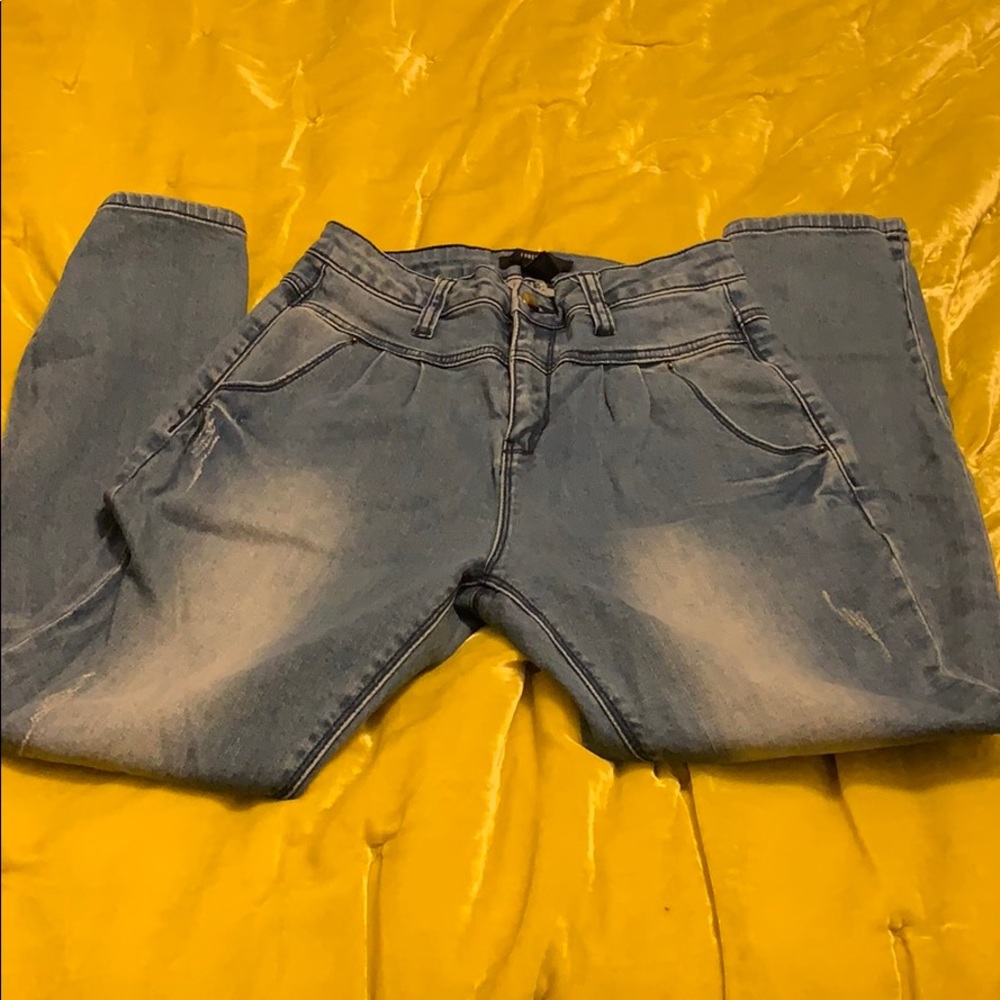 Jeans